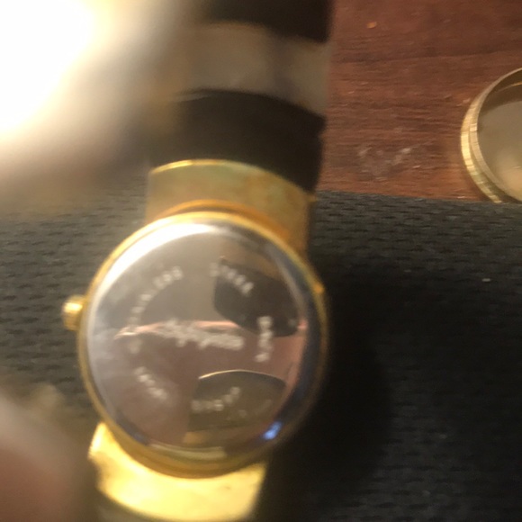 Watch - Picture 2 of 3